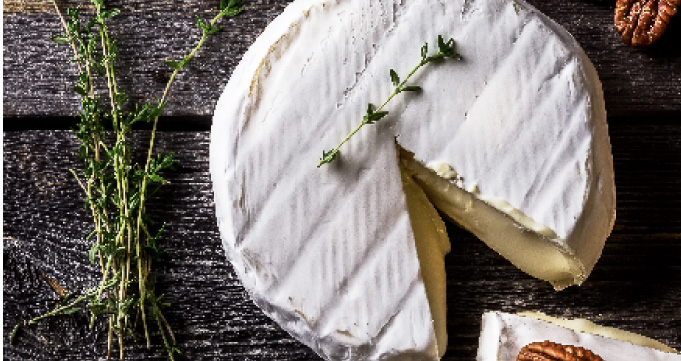 https://assets.jumbo.cl/uploads/2024/10/desktop-landing-queseria-resena-brie-S43-21102024.jpg